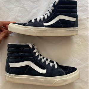 Vans Sk8-Hi Suede 7.5 M's or size 9 W's
